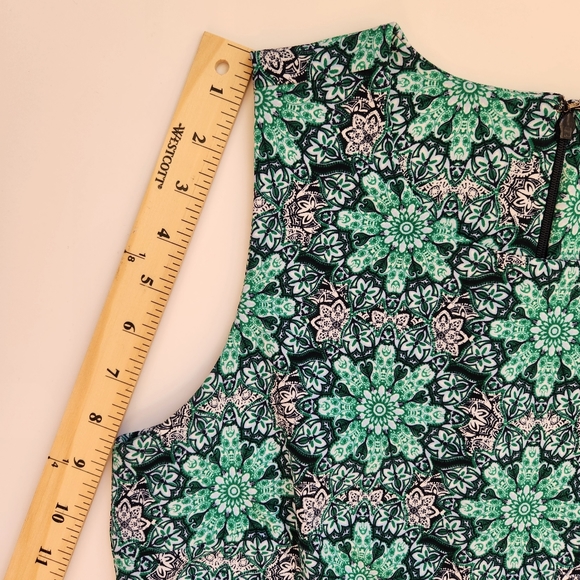 Banana Republic Shift Dress Printed Green Black Sleeveless Floral Stretch Size 4 - Picture 16 of 16